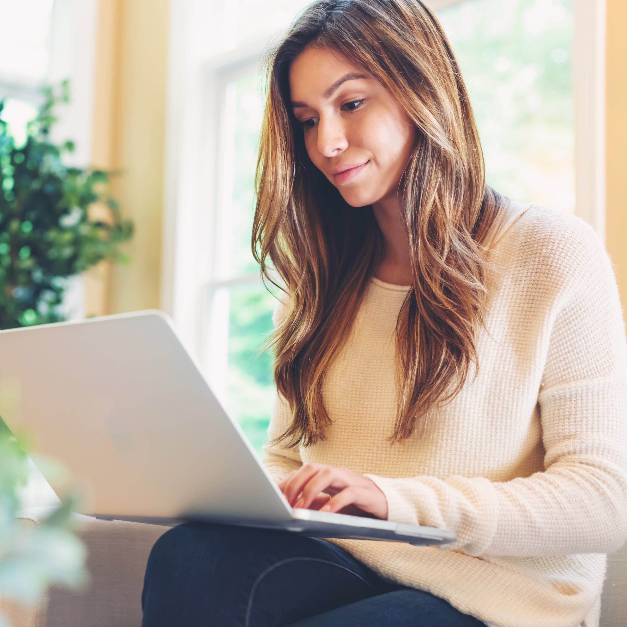 A woman looking at information for free parenting classes in Freeport, Florida